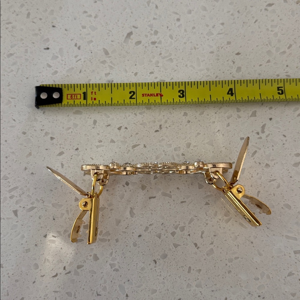 90s Sweater Clip Rhinestones - Picture 5 of 5